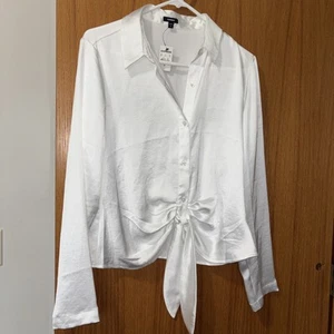 Express Satin Blouse M - Picture 1 of 3