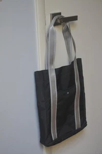 Neu ohne Etikett authentisch BMW schwarz Canvas verstellbar Logo Beuteltasche nie benutzt perfekt - Bild 1 von 5