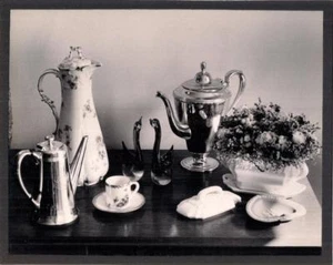 Tea Coffee Chocolate Pot 28404 Universal Drive Warren MI 1973 David Darst Photo - Picture 1 of 1