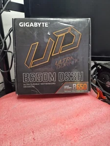 GIGABYTE B650M DS3H AM5 microATX Mainboard - Afbeelding 1 van 5