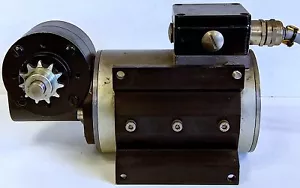 Neckar Motoren 745705 D9564Z00000109 230/400 V 50 Hz Gearmotor - Picture 1 of 5