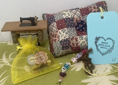 Wood Sewing Machine Pin cushion Reversible Beaded Buttons 61 - Image 1 of 4