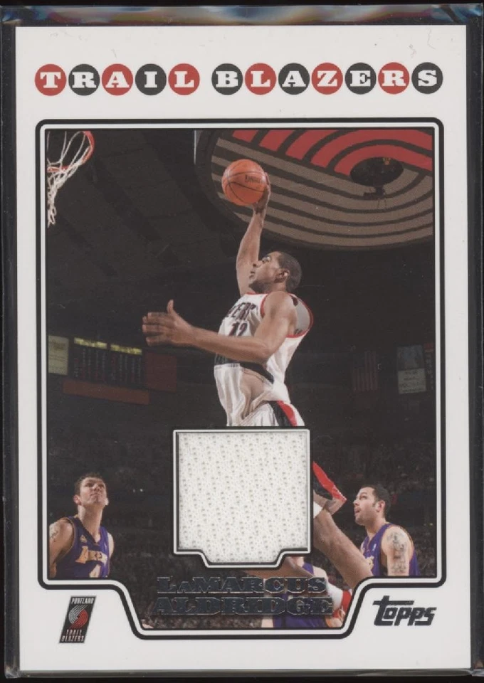 Reliquia LaMarcus Aldridge Topps 2008-09 #TBKR3 (A5168) Foto 1 de 1