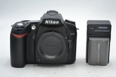 Cámara digital Nikon D90 12,3 MP SLR cuerpo negro, (contador de obturadores 5.268) Foto 1 de 4