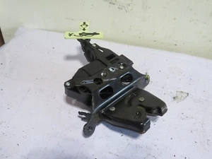 04 PONTIAC GRAND PRIX TRUNK LOCK ACTUATOR - Picture 1 of 5