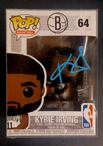 Kyrie Irving Funko Pop! Pallacanestro #64 con autografo (Pro-Cert COA) - Foto 1 di 4