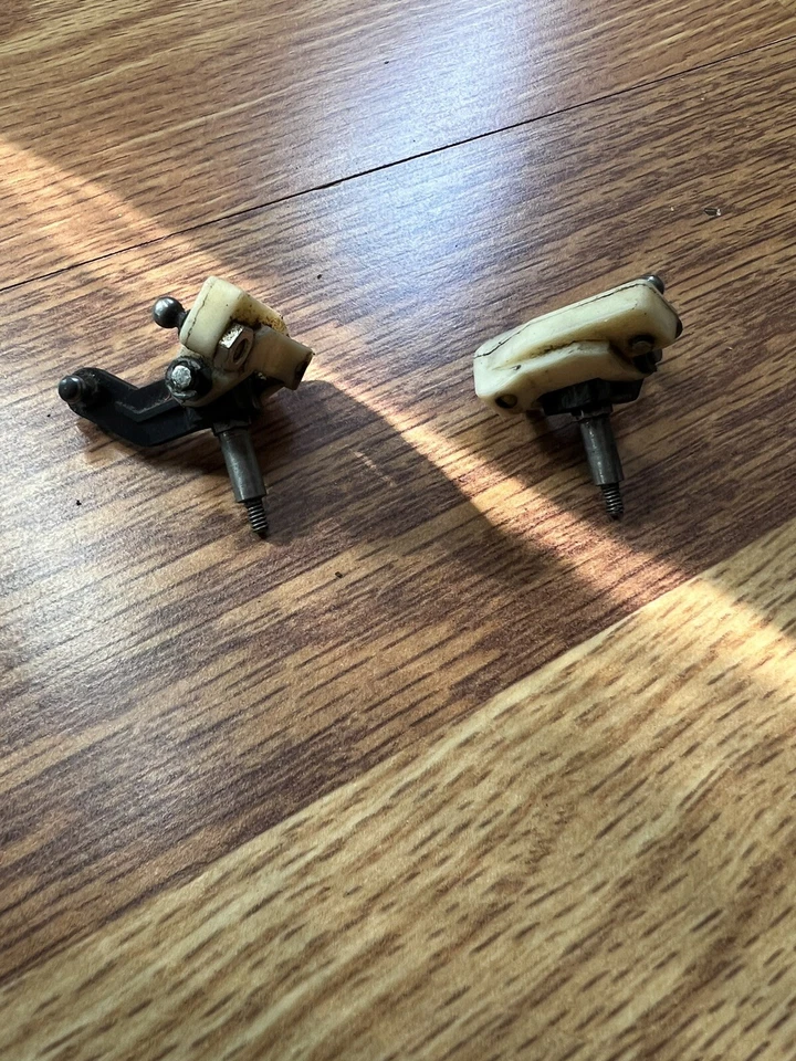 Associated Rc10  T  Truck  Buggy Steering Arms, Caster Blocks,#3-5 - Image 1 of 1