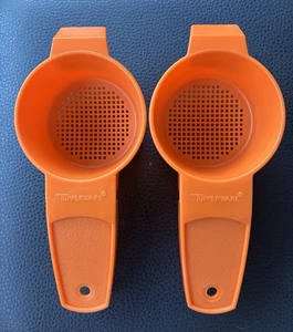 Menge von zwei Tupperware Orange Mini Sieb Utensil Gadget Kostenloser Versand! NEU - Bild 1 von 2