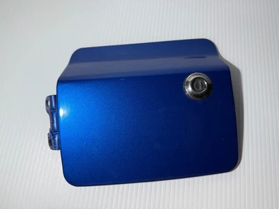 86-89 MITSUBISHI STARION CHRYSLER CONQUEST PUERTA DE GAS FIJI AZUL OEM Foto 1 de 4