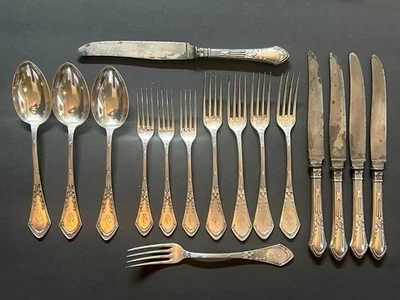 Juego de dieciséis cubiertos de plata rusos 84 bien marcados procedencia importante Foto 1 de 4