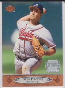 Greg Maddux base cards - Chicago Cubs - Atlanta Braves