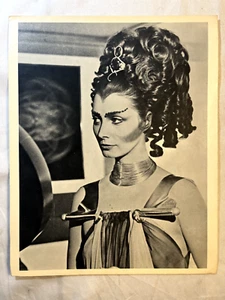 VTG Catherine Schell B&W Original Press Release Photo Headshot Space 1999 - Picture 1 of 2