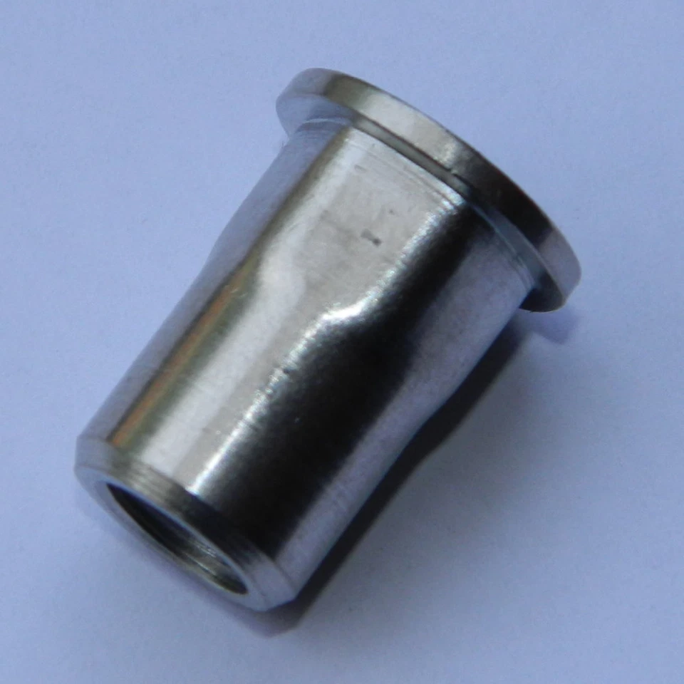 10 Edelstahl Nietmutter M10 Flachkopf Teil 6-kant offen Einnietmutter - Bild 1 von 1