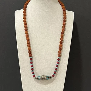 Collar de Cuentas Rudraksha Estilo Tibetano 22" Incrustaciones Barril Colgante Rojo Azul Acento - Imagen 1 de 12