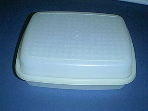 TUPPERWARE Meat /Vegetable  Marinade Container SEASON SERVE JR #1518 and #1519 - Picture 1 of 5