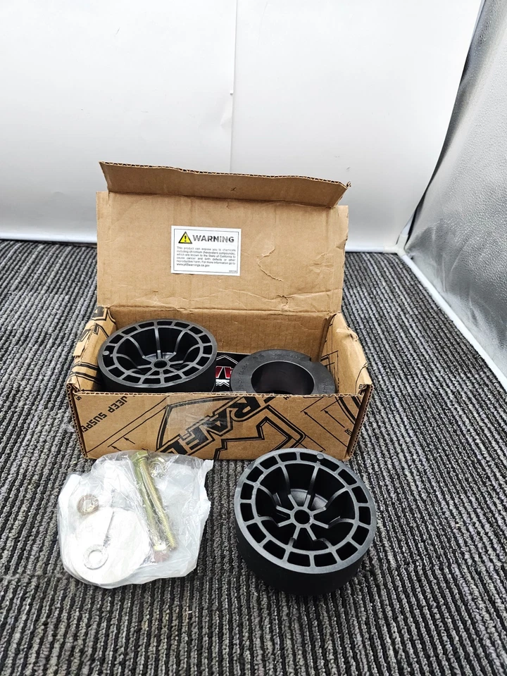 TeraFlex 1165200 1.5″ Spacer Lift Assembly for Jeep Wrangler JL 4-Door JLU - Image 1 of 4