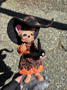 Annalee Halloween 6-inch Orange Swirl Witch Mouse with Bat from 2017 - Picture 1 of 7