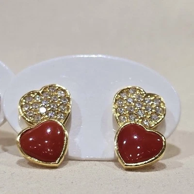 Orecchini Doppio Cuore: Corallo Rosso, Zirconi Bianchi, Montatura Argento 925 - Immagine 1 di 4