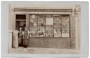 E.J. MARSH BOOT MAKER RP SHOP FRONT - Unknown Mystery Unidentified Location C10 - Foto 1 di 2