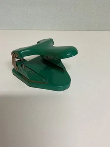 Vintage Locher alter Metall Locher Grün Sammler Deko Büro VEB - Afbeelding 1 van 8