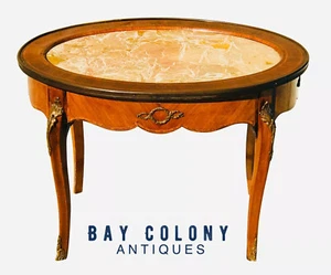 ANTIQUE FRENCH LOUIS XV STYLE MARBLE TOP WALNUT COFFEE TABLE WITH ORMOLU BRASS - Picture 1 of 9