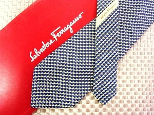 Salvatore Ferragamo Cravatta Usata TUTE Uomo Unisex SETA Multicolore Lusso 15 - Foto 1 di 2