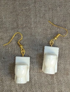 Novelty Resin Toilet Dangle Earrings White Bathroom Humor Gag Gift - Picture 1 of 7