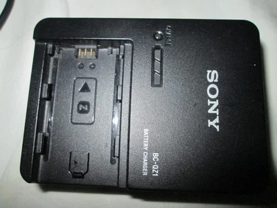 Sony BC-QZ1 Akku-Ladegerät - Schwarz mit kabel und 1 Akku! - Bild 1 von 4