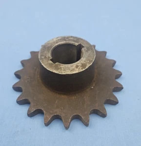 Industrial Steampunk 5” in. Gear / Sprocket - Vintage Metal Art Project Base. - Picture 1 of 6
