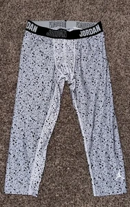 NIKE JORDAN FLIGHT Training Youth Compression Dri Fit Tights Youth L 3/4 Length - Picture 1 of 3