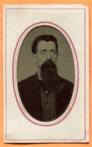 Ritratto di uomo barbuto circa 1870 antico tipo in tinta con cornice di carta - Foto 1 di 2