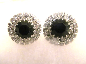 SUPER BRIGHT VINTAGE BLACK CLEAR ICE ROUND RHINESTONE CLIP ON HI END EARRINGS - Picture 1 of 4
