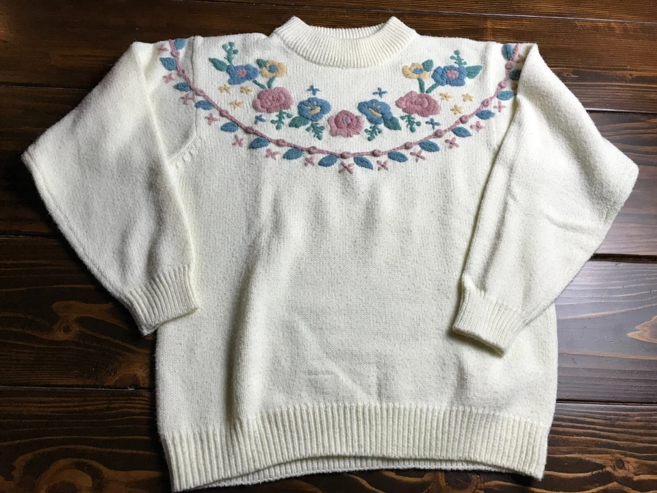 Suéter Crystal Kobe, Para Mujer Talla Grande, Crema, Bordado, Floral, Pullover Foto 1 de 4