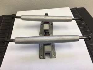 X-Kaliber Reverse Geometrie Skateboard Trucks Madrid Pro-Designs - Bild 1 von 8