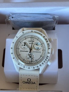 Omega x Swatch MoonSwatch "Mission to the Moonphase - Full Moon" Snoopy White - Imagen 1 de 10