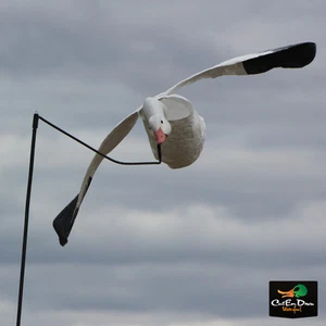 WHITE ROCK DECOY COMPANY DECK BOSS FLYING FLYER SNOW GOOSE DECOY FLAPPING MOTION - Picture 1 of 4