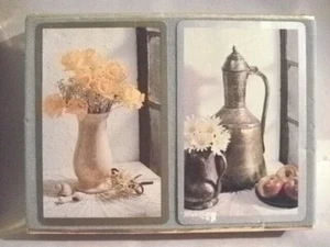 VINTAGE CONGRESS US PLAYING CARDS VASE STILL LIFE DOUBLE DECK CEL UTONE FINISH - Picture 1 of 10