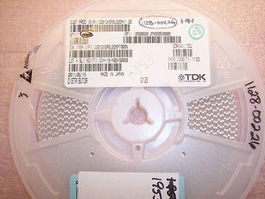 QTY (100) 22uf 6.3V 20% X5R 0805 SMD CERAMIC MLCC C2012X5R0J226MT000N TDK ROHS - Picture 1 of 2