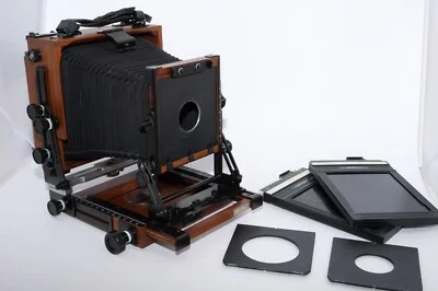 Shen-Hao HZX45-IIA Wood Field View Camera, Walnut. Case. (2) holders. Boards. - Image 1 of 4