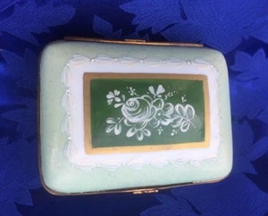 Antiguo Grande Pintado a Mano Francia Joyería de Porcelana Vestidor Baratija Ataúd Caja - Imagen 1 de 7