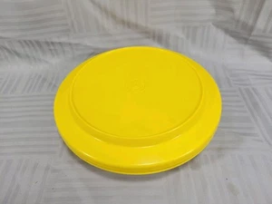 Vintage Tupperware 8 Inch "Seal and Serve" Bowl - Bright Yellow  - Picture 1 of 4