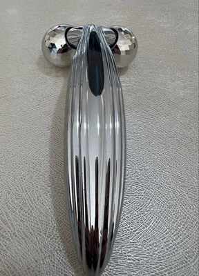 ReFa Carat Ray Face Facial Roller for Lifting, Sculpting, and Skin Massage Japan - Image 1 of 4