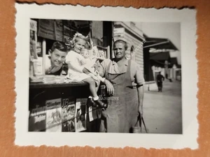 Foto Stuttgart Kiosk Zeitung um 1940 F3 - Bild 1 von 2