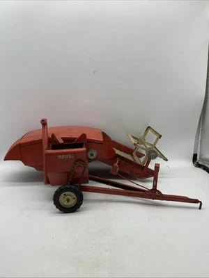Tru-Scale Pull Type Combine 1959 1/16 TS-406-E 12 - Image 1 of 4