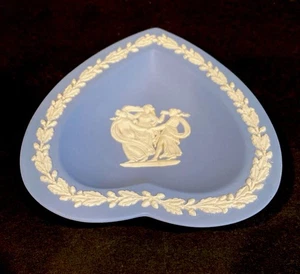 Wedgwood Jasperware Blue Heart Shaped Trinket Dish 1952 England 5.25x4.5” - Picture 1 of 4