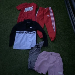 Confezione Abbigliamento Ragazzo Età 9 A 10 Anni - Foto 1 di 7