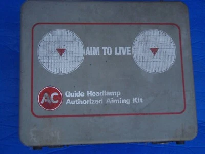 Kit de puntería autorizado de faros AC Aim to Live Guide con estuche - sin probar Foto 1 de 4