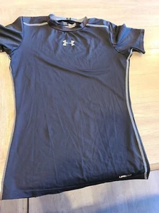 Under Armour Boys  Sun Armour UPF50  Fitted Sun Tech T-Shirt size L  Black - Picture 1 of 5