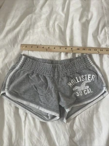 Vintage Y2K Hollister Mujer Pantalón Corto Elástico Gris Pequeño Elástico - Imagen 1 de 6