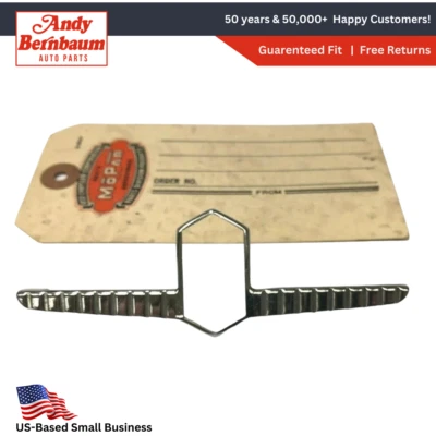 Dodge D-24 1946-1948 Panel de inserción Rejilla Medallón Ornamento Retenedor 1149097 Nuevo de Lote Antiguo Foto 1 de 4